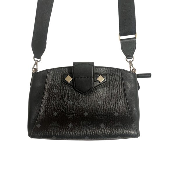 AUTHENTIC MCM Visteos Crossbody in Monogram Print Leather - Black - Picture 3 of 12